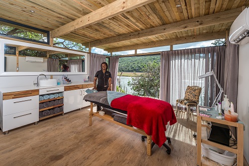 RIV013.jpg RIV013.jpg